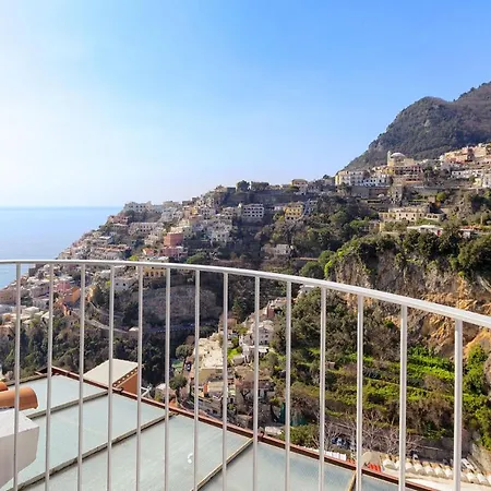 - Casa Cristallo Holiday home *