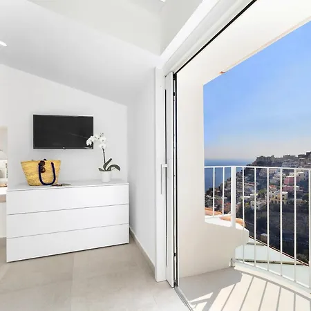 - Casa Cristallo Holiday home