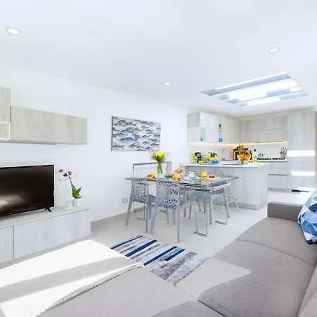 - Casa Cristallo Holiday home *